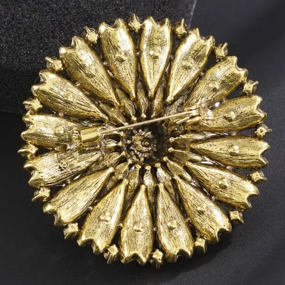 🌺 🌺 🌺 GORGEOUS - Vintage Style Sunflower Brooch Pin - Picture 3 of 3